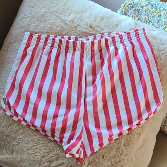 80s RARE Red White Candy Stripe Dolphin Shorts M - Picture 4 of 7